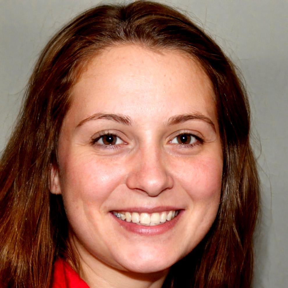María Elena Vázquez - Directora Financiera